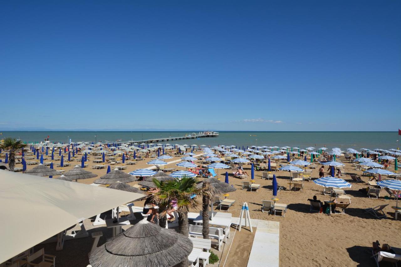 利尼亚诺萨比亚多罗Lignano Pineta With Sea View公寓 外观 照片